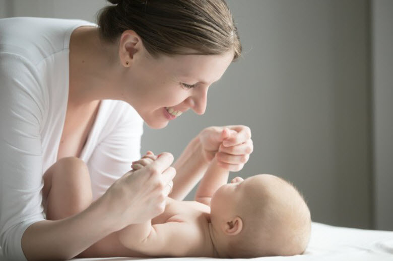 Las cualidades de una cuidadora de bebés